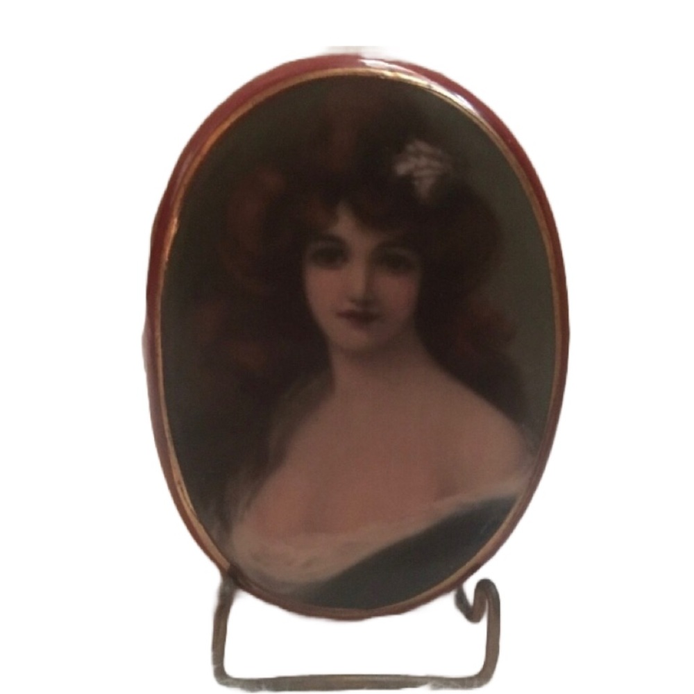Victorian oval porcelain trinket with stand